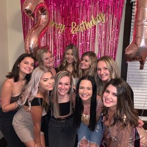 Meet your Posher, Nicole